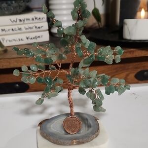 Green Gemstone Tree on Agate Base